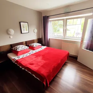 https://cozy-gardens-apartments-in-prague.praguehotelsweb.com