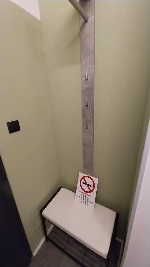Peaceful Basement Apartment With Terrace & Free Gym Budapešť