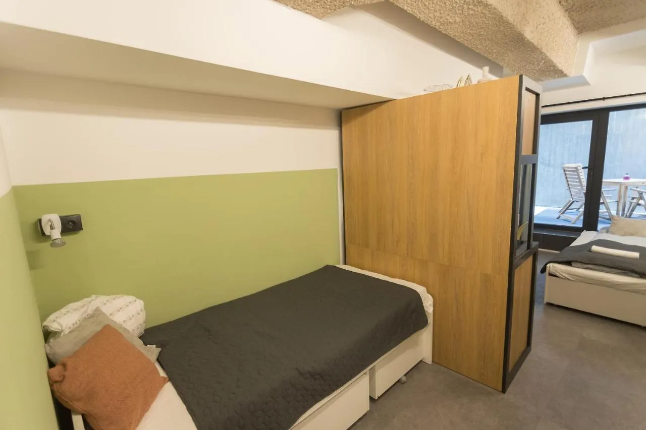 Peaceful Basement Apartment With Terrace & Free Gym Budapešť