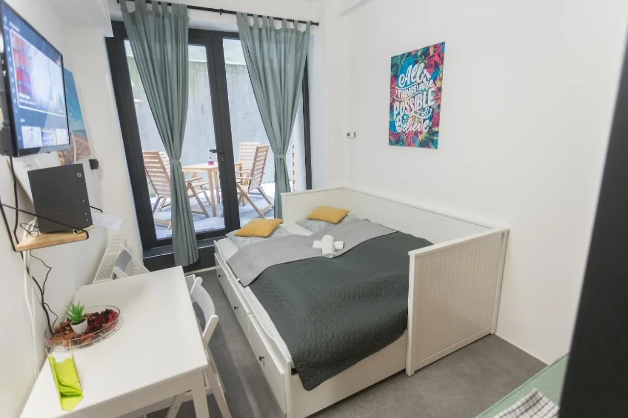 Peaceful Basement Apartment With Terrace & Free Gym Budapešť Maďarsko