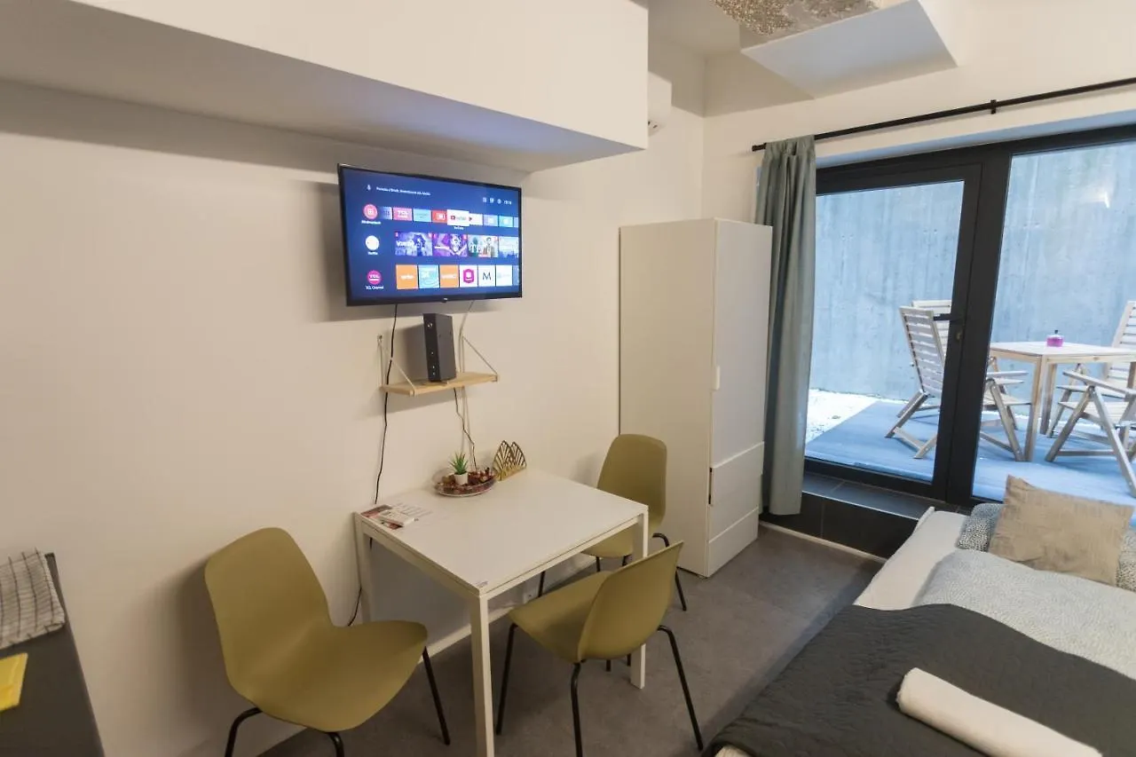 Peaceful Basement Apartment With Terrace & Free Gym Budapest Hungary